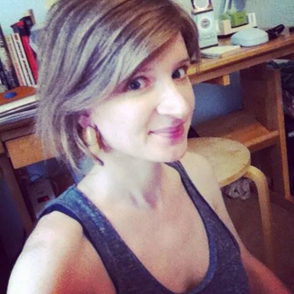 Meet your Posher, Becca